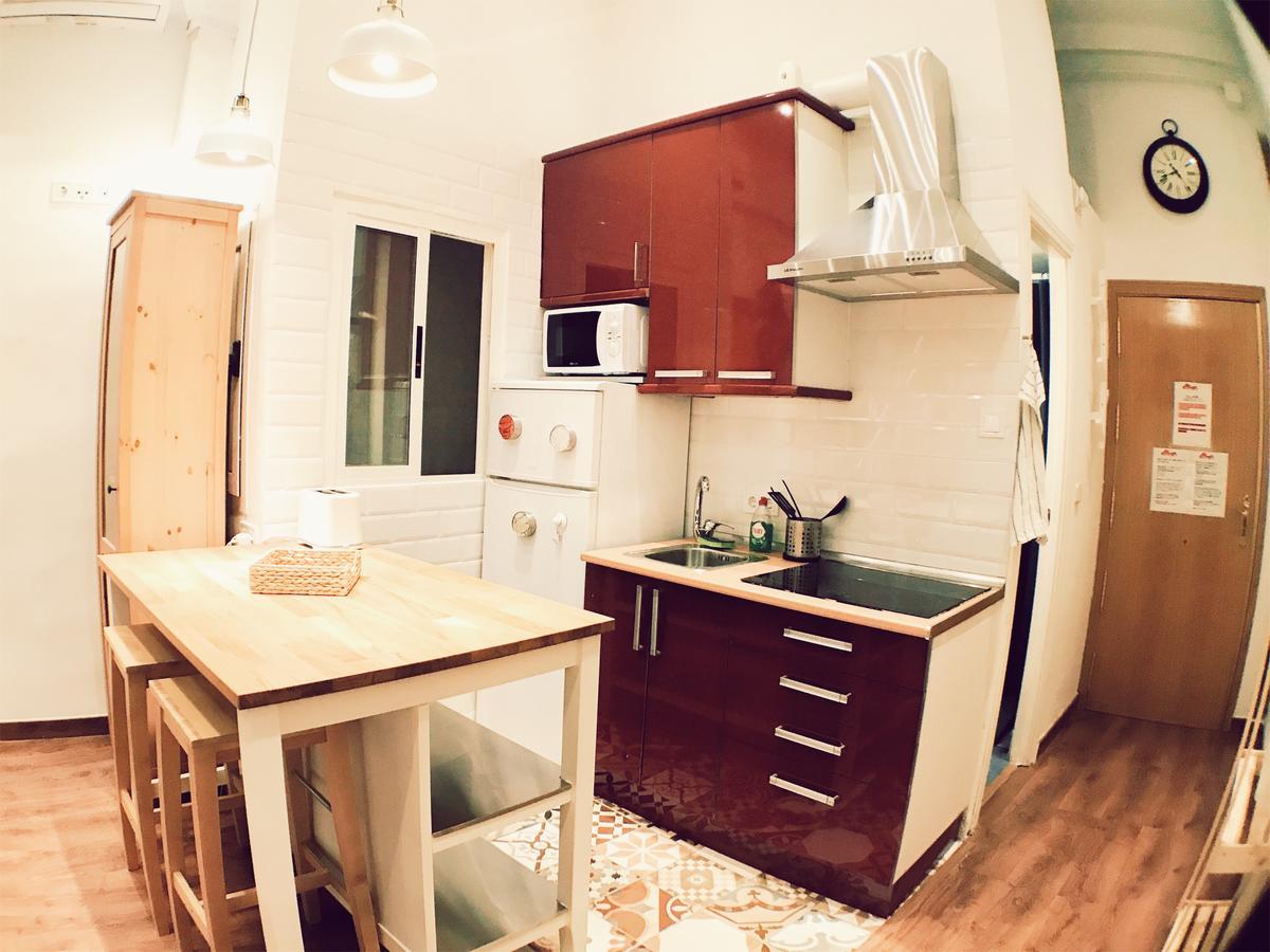 Lollipop Flats City Center Suite II Madrid Ngoại thất bức ảnh